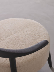 Matador Shearling Accent Chair – Modern Comfort with Timeless Style