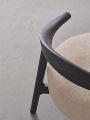 Matador Shearling Accent Chair – Modern Comfort with Timeless Style